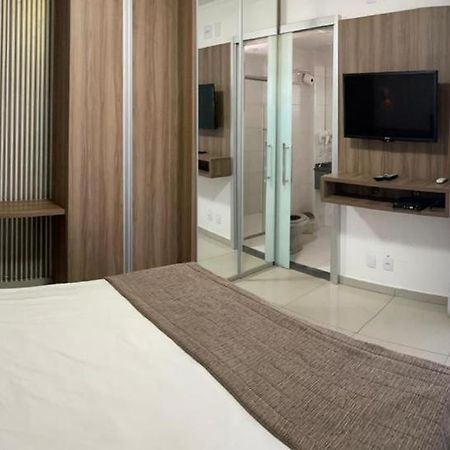 Flat Bristol Hotel, Muito Confortavel ゴイアニア エクステリア 写真